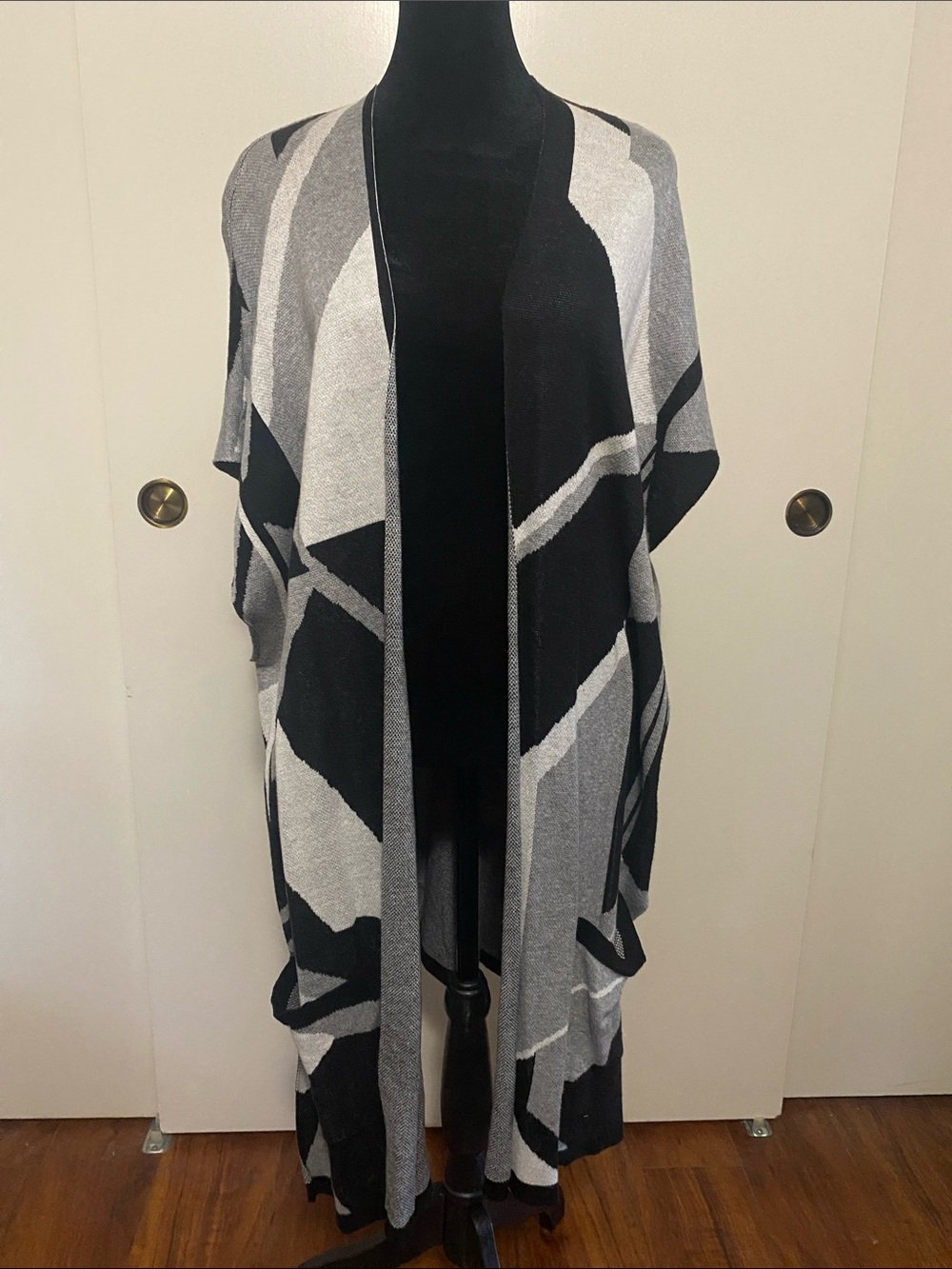 Lane Bryant Black & Gray Geometric Open-Front Women's Sweater Cardigan